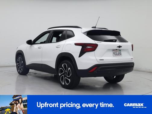 White 2025 Chevrolet Trax 2RS