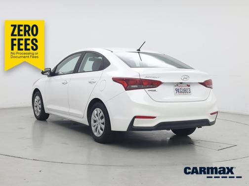 White 2021 Hyundai Accent SE