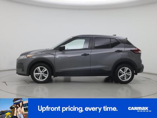 Gray 2024 Nissan Kicks S
