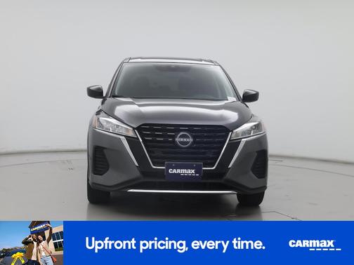 Gray 2024 Nissan Kicks S