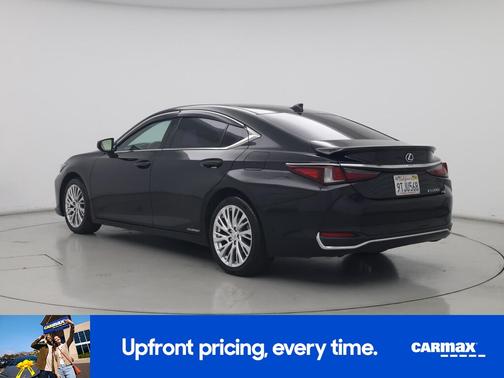 2021 Lexus ES 300h 