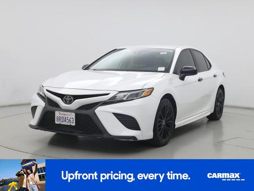 White 2020 Toyota Camry SE Night Shade