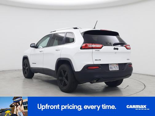 White 2018 Jeep Cherokee Latitude