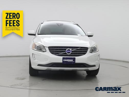 White 2017 Volvo XC60 T5 Inscription