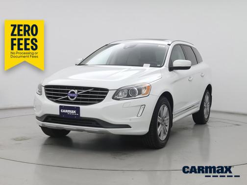 White 2017 Volvo XC60 T5 Inscription