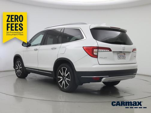 White 2022 Honda Pilot Touring