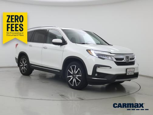 White 2022 Honda Pilot Touring