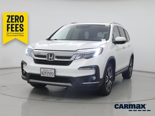 White 2022 Honda Pilot Touring