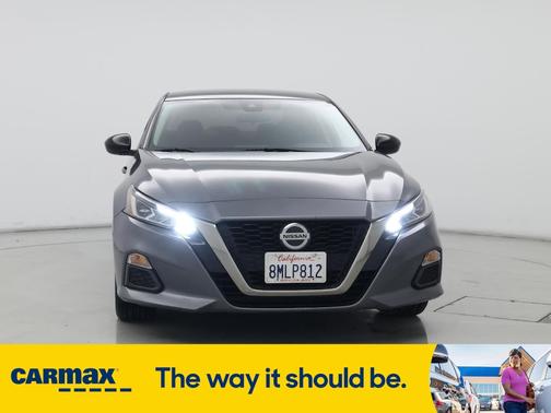2020 Nissan Altima SR