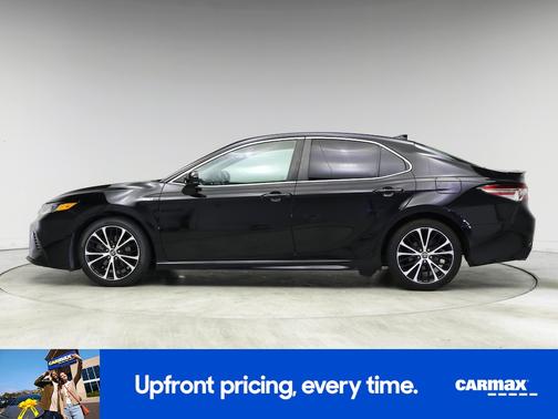2020 Toyota Camry Hybrid SE