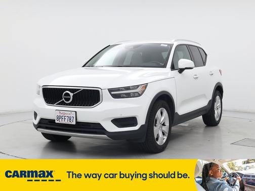 2020 Volvo XC40 T5 Momentum