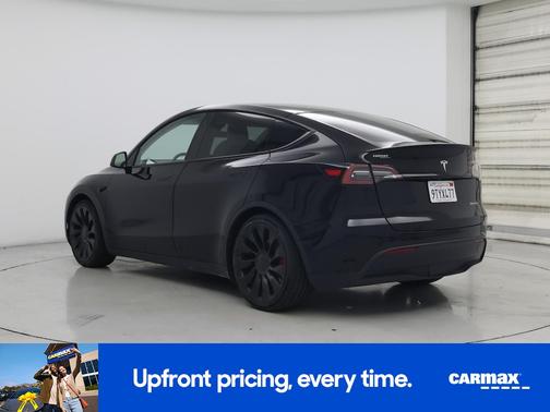Black 2023 Tesla Model Y Performance