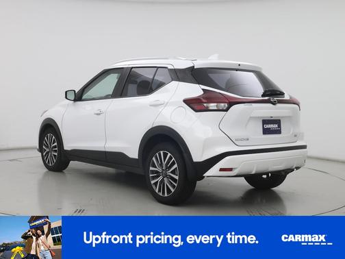 White 2024 Nissan Kicks SV