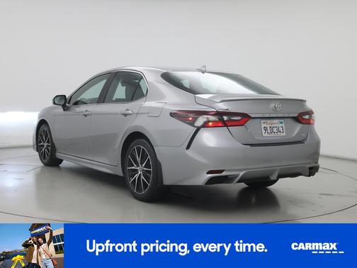 Silver 2024 Toyota Camry SE