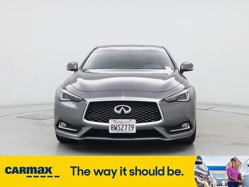 2017 INFINITI Q60 Premium