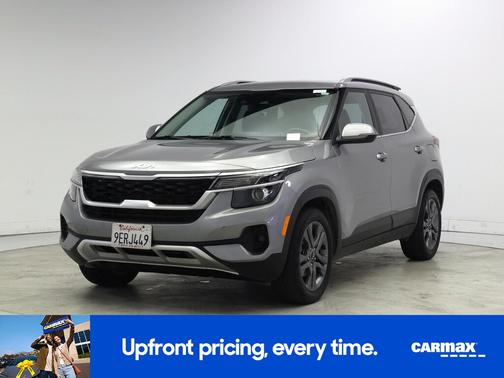 Silver 2023 Kia Seltos S