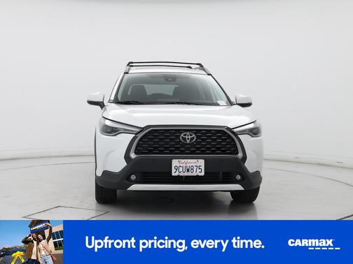 White 2022 Toyota Corolla Cross XLE