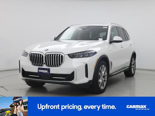 White 2024 BMW X5 PHEV xDrive50e