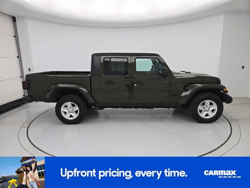 Green 2023 Jeep Gladiator Sport