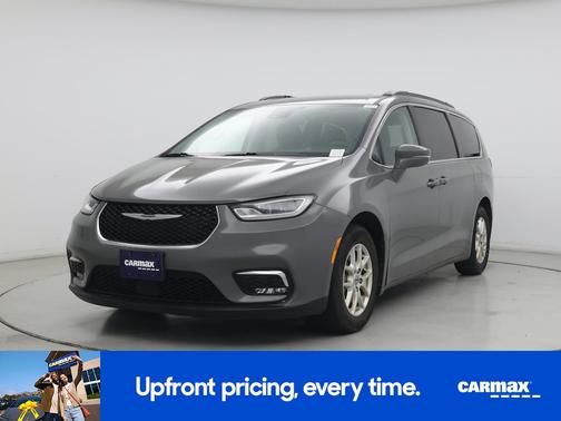 Gray 2022 Chrysler Pacifica Touring L