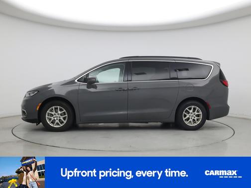 Gray 2022 Chrysler Pacifica Touring L