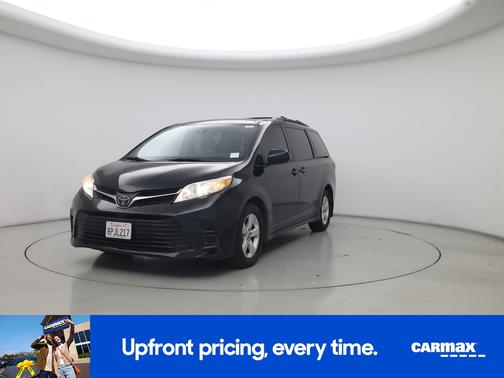 2018 Toyota Sienna LE