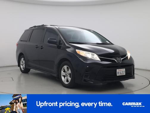 2018 Toyota Sienna LE