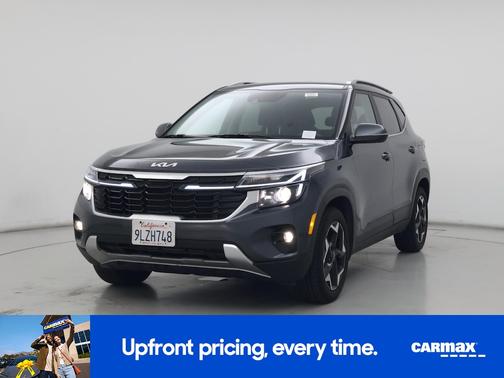 Gray 2024 Kia Seltos EX