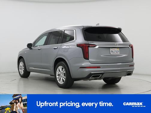 Gray 2024 Cadillac XT6 Luxury