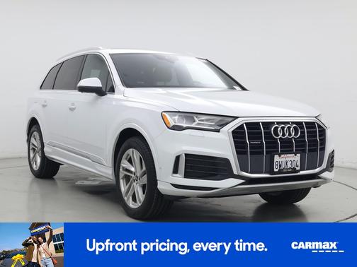 White 2021 Audi Q7 Premium