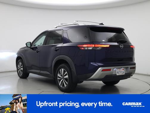 2024 Nissan Pathfinder SL