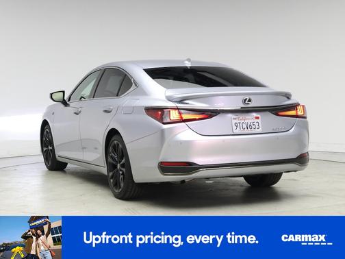 2025 Lexus ES 300h F-SPORT Design