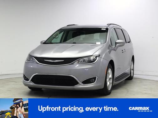 Gray 2017 Chrysler Pacifica Touring L