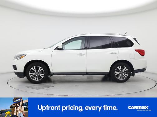 2017 Nissan Pathfinder SV