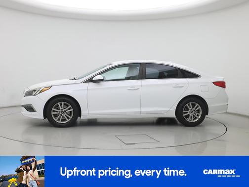 White 2015 Hyundai SONATA SE
