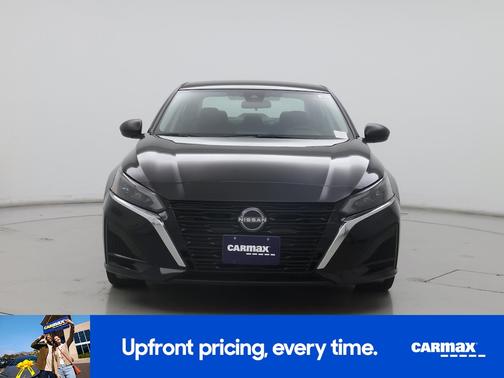 Black 2025 Nissan Altima SV