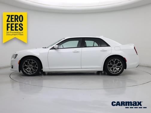 White 2018 Chrysler 300 S