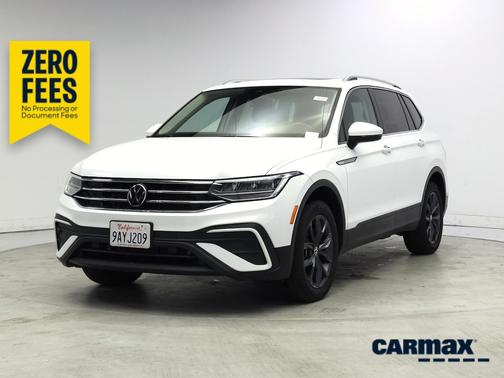 White 2022 Volkswagen Tiguan SE