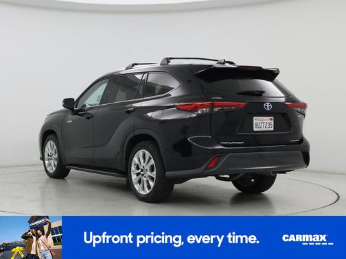Black 2021 Toyota Highlander Hybrid Limited