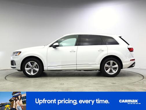 White 2021 Audi Q7 Premium Plus