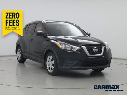 Black 2019 Nissan Kicks S