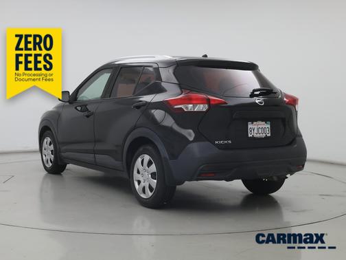 Black 2019 Nissan Kicks S