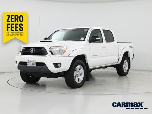 White 2015 Toyota Tacoma Prerunner