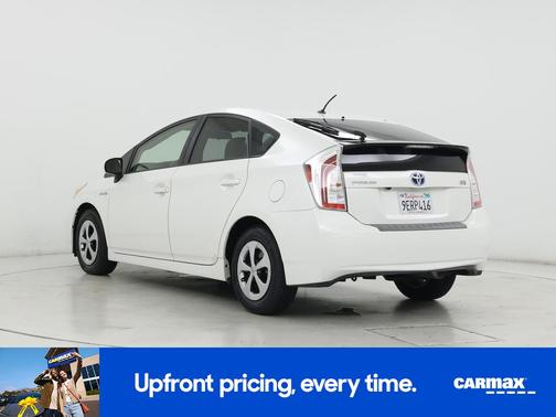 White 2015 Toyota Prius Two