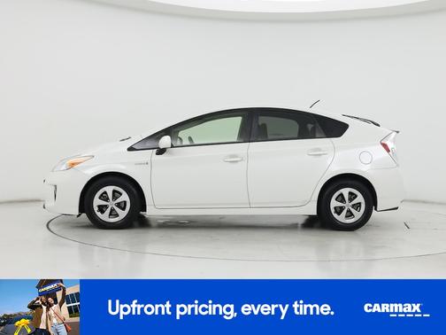 White 2015 Toyota Prius Two