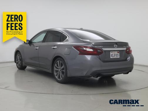 Gray 2018 Nissan Altima SR