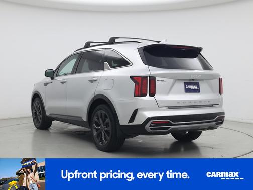 Silver 2022 Kia Sorento S