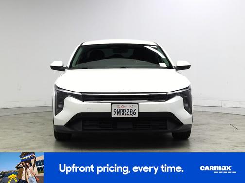 White 2025 Kia K4 LXS