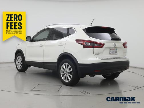 White 2021 Nissan Rogue Sport SV