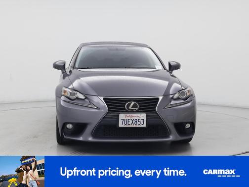 2016 Lexus IS 200t Base (A8)